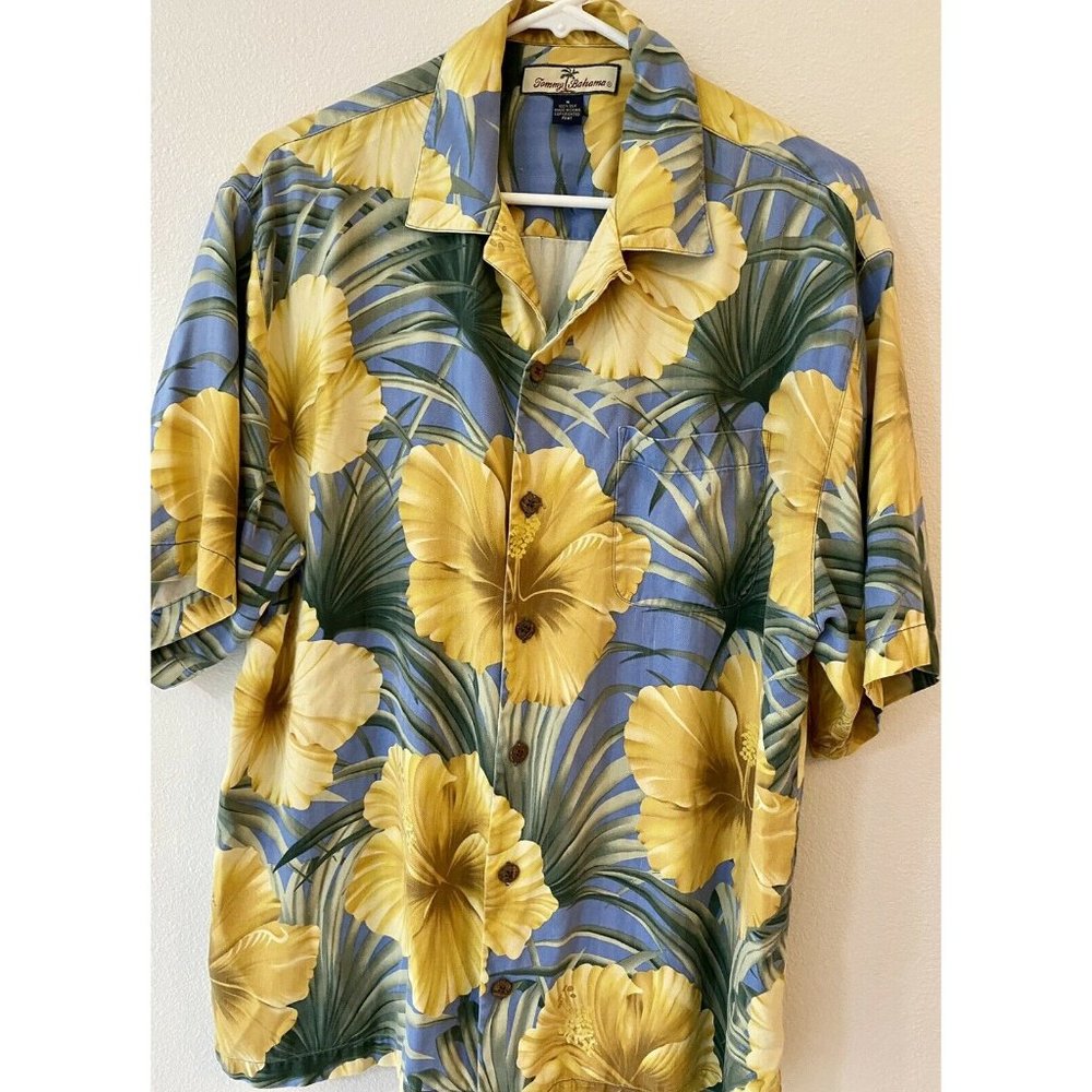 TOMMY BAHAMA SILK SHIRT MENS MEDIUM BUTTON-UP SHORT SLEEVED 100% SILK ONE POCKET
